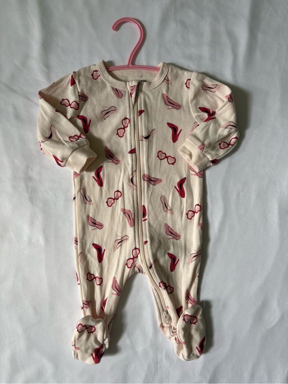 🌸 Baby girl Petit Lem Cream Footed One-Piece with Pink and Red Shoes